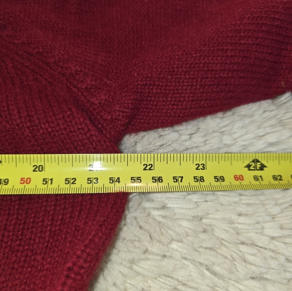 Woolrich Women's Ruby Red Fair Isle Sweater Lambs Wool Size Large - Picture 5 of 7